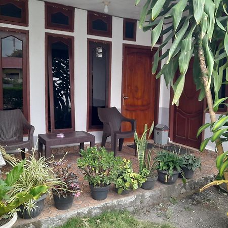 Arnolds Familly Homestay Bajawa Eksteriør bilde
