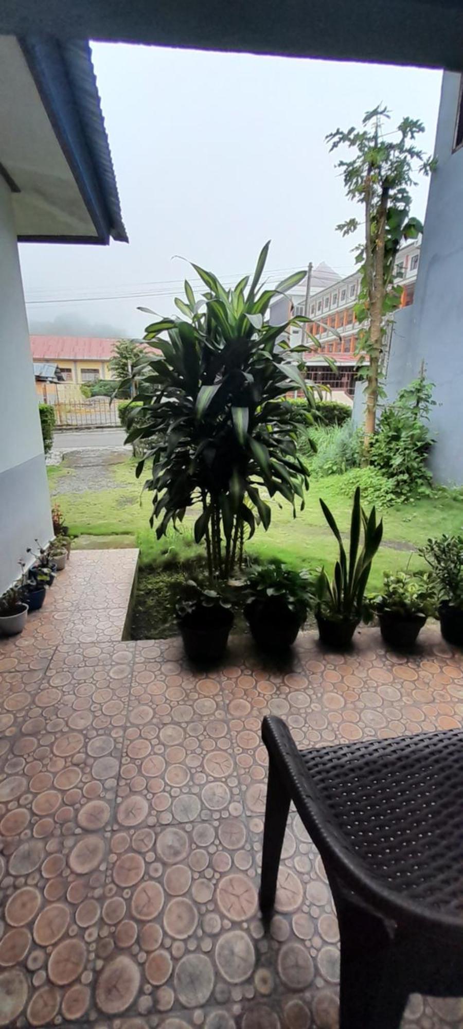 Arnolds Familly Homestay Bajawa Eksteriør bilde
