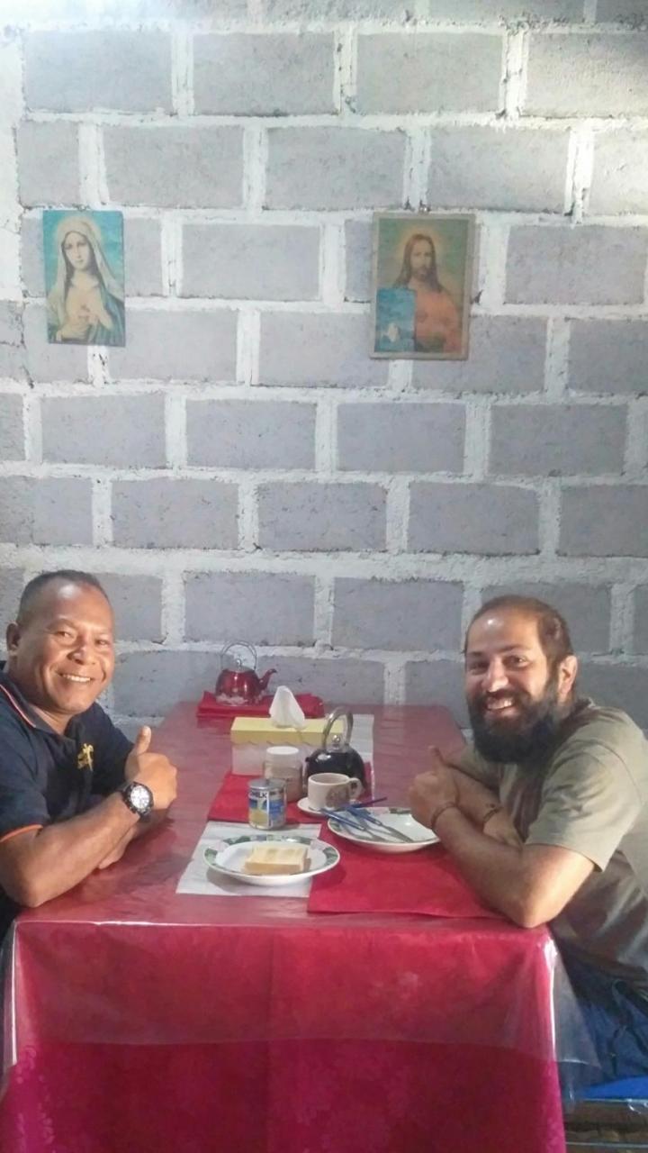 Arnolds Familly Homestay Bajawa Eksteriør bilde